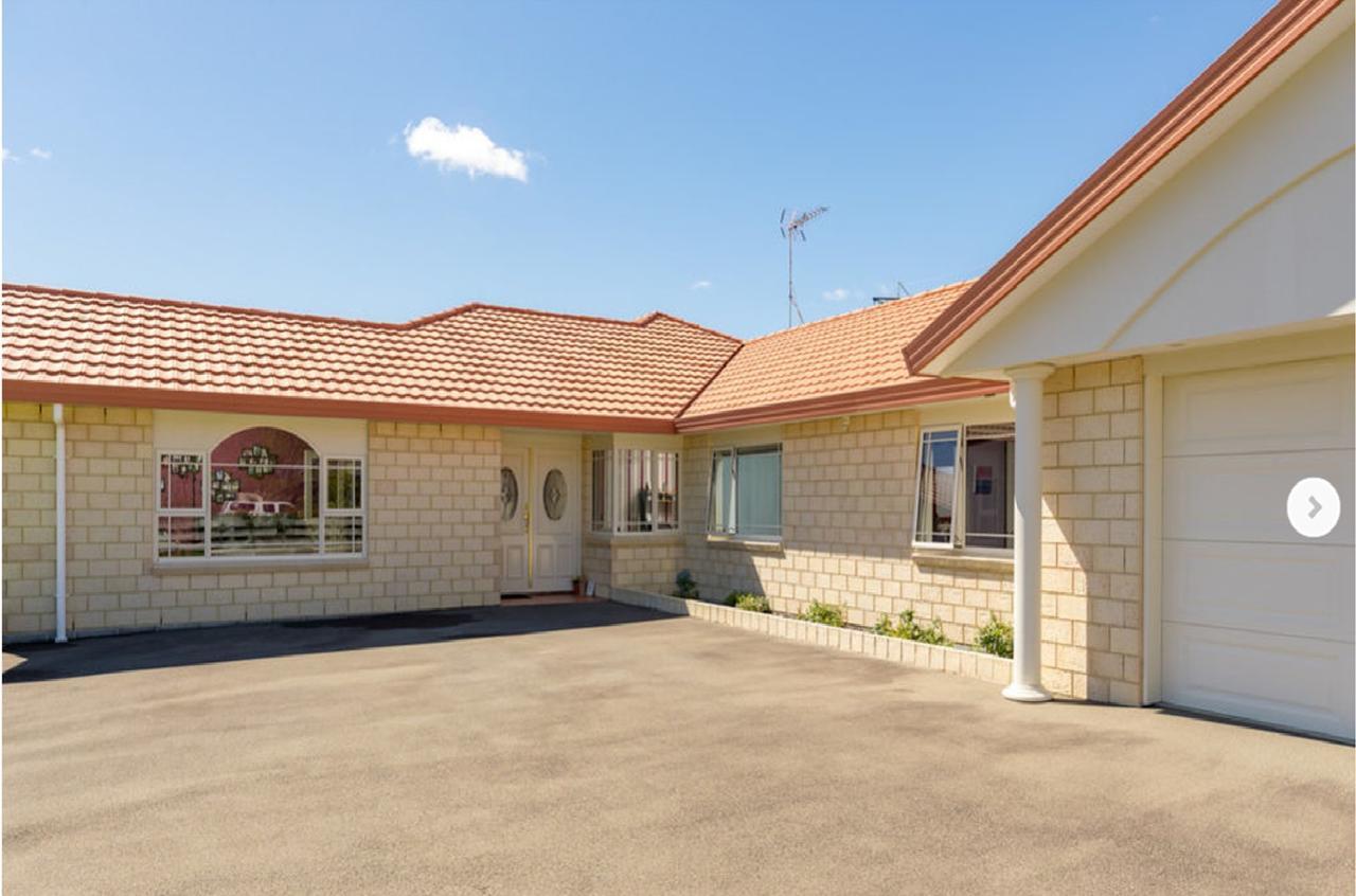 exclusive Birchville Residence Upper Hutt Eksteriør billede